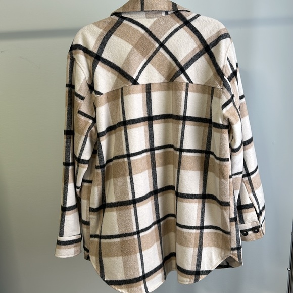 Thread Supply Shacket - Picture 8 of 8